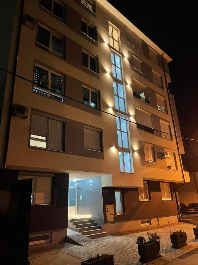 Apartman Sims Bijeljina Exteriér fotografie